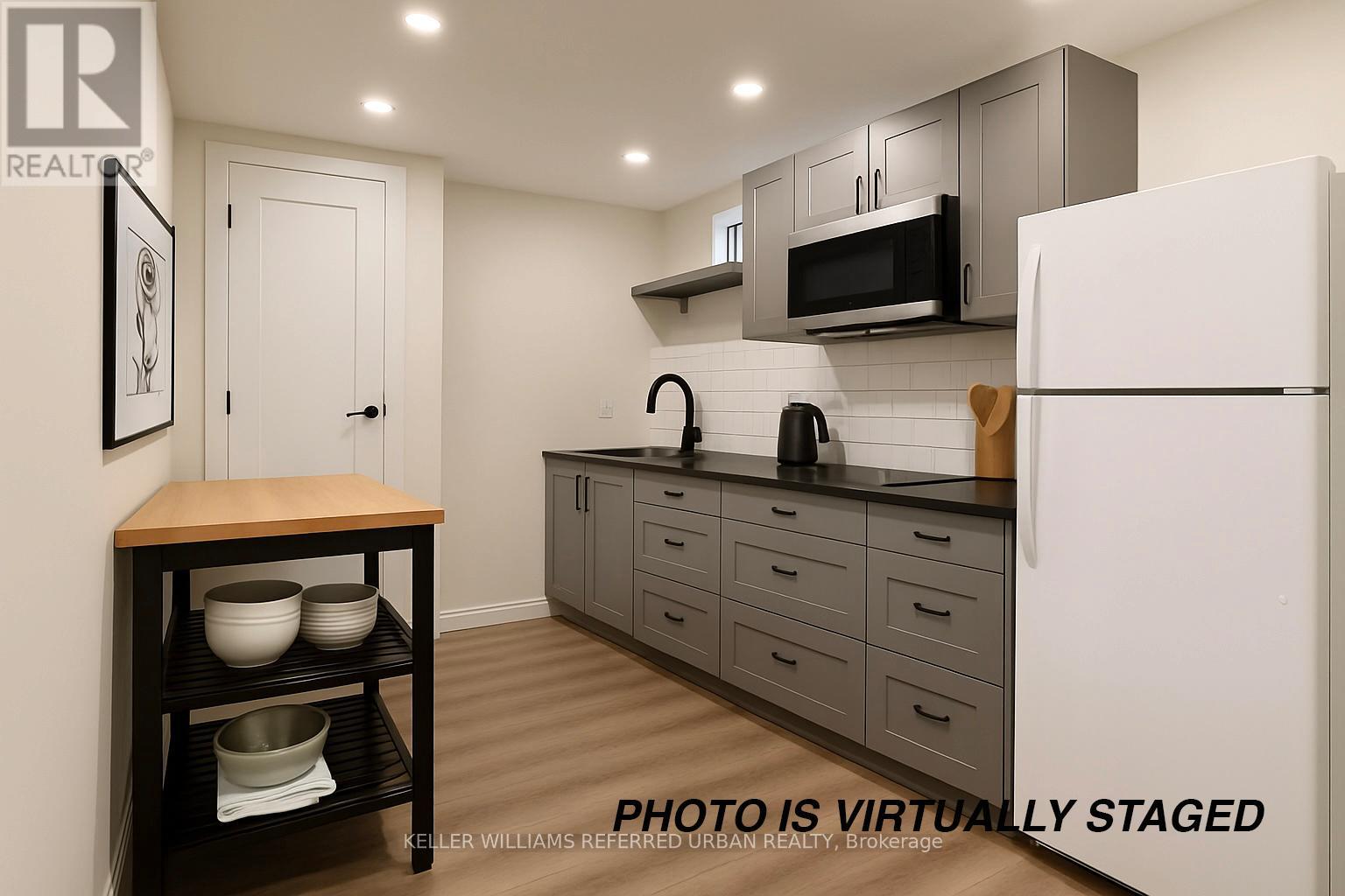 Lower - 63 Wallington Avenue, Toronto, Ontario  M4C 2N2 - Photo 14 - E12773800