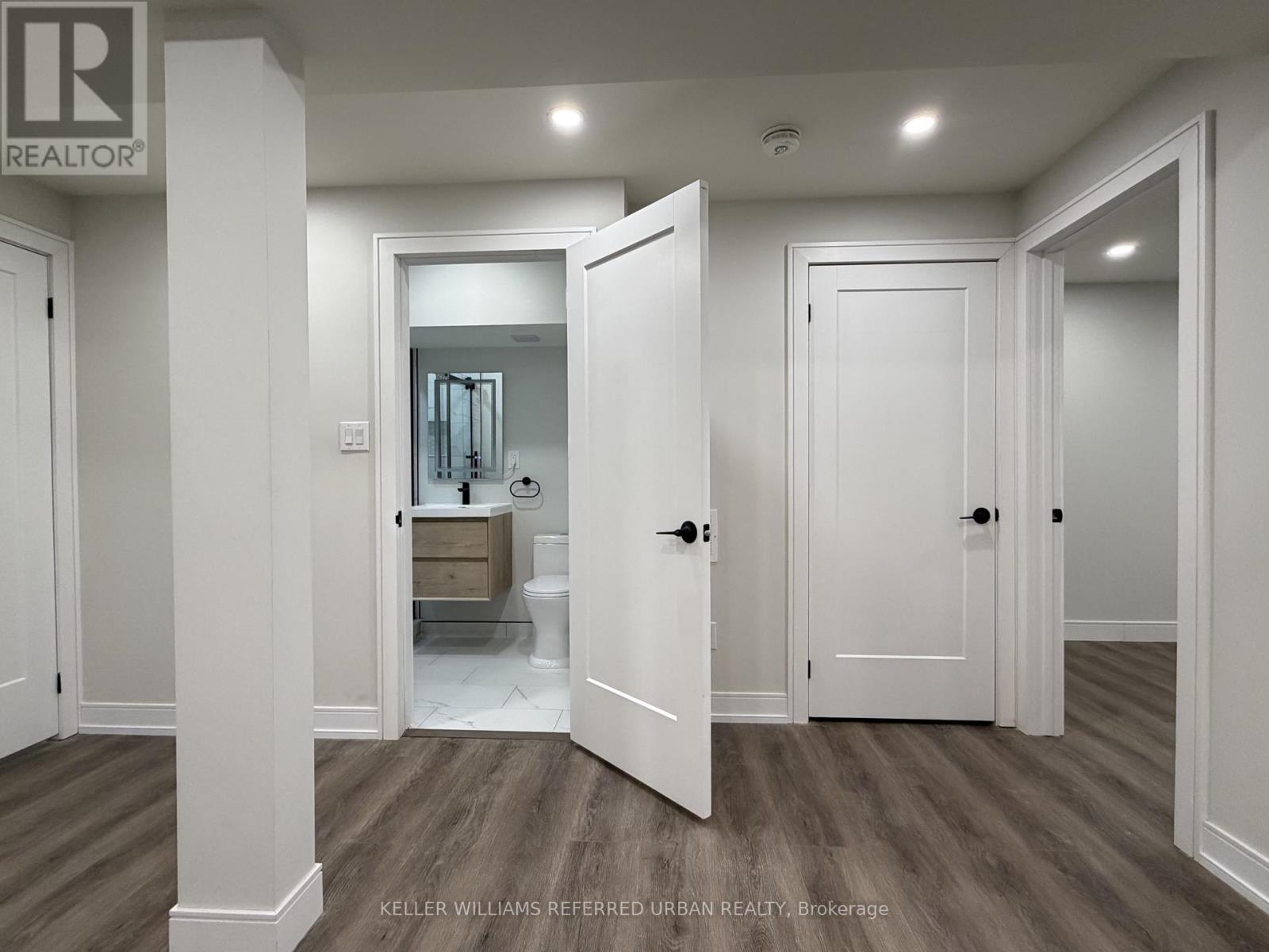 Lower - 63 Wallington Avenue, Toronto, Ontario  M4C 2N2 - Photo 6 - E12773800