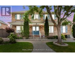 4 SKIPPERHILL CRESCENT, Toronto, Ontario