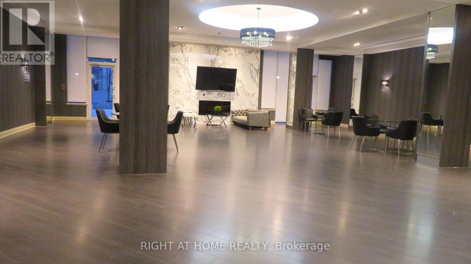 1001 - 85 North Park Road, Vaughan, Ontario  L4J 0H9 - Photo 3 - N12773792