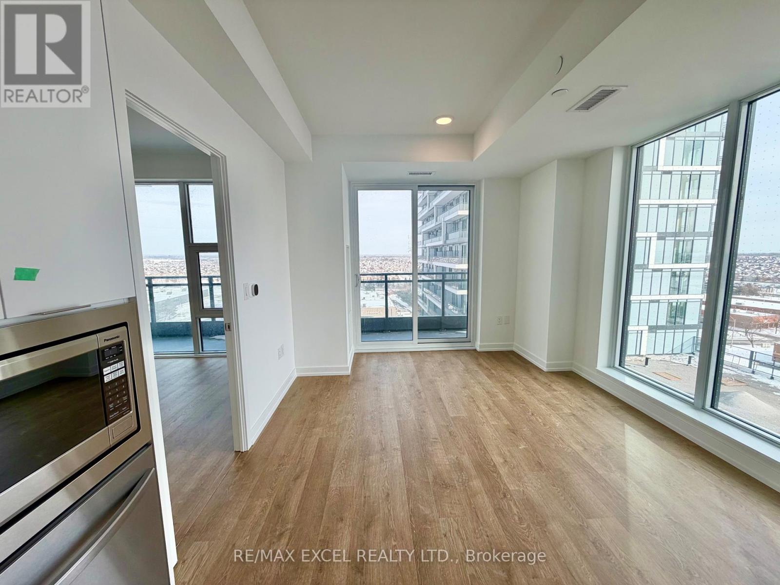 1102 - 9763 Markham Road, Markham, Ontario  L6E 0W4 - Photo 5 - N12773814