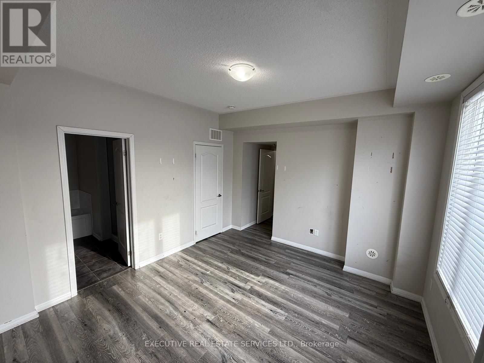 11 - 3135 Boxford Crescent, Mississauga, Ontario  L5M 0X1 - Photo 6 - W12766814