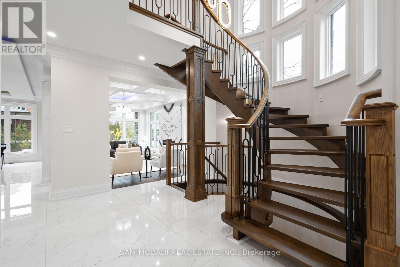 72 Oakes Drive, Mississauga, Ontario  L5G 3M1 - Photo 18 - W12773768