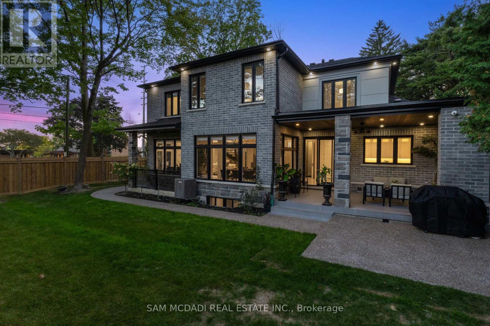 72 Oakes Drive, Mississauga, Ontario  L5G 3M1 - Photo 47 - W12773768