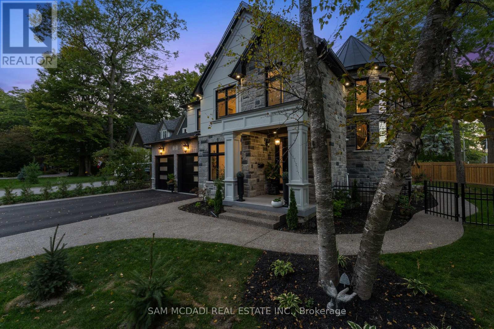 72 Oakes Drive, Mississauga, Ontario  L5G 3M1 - Photo 48 - W12773768