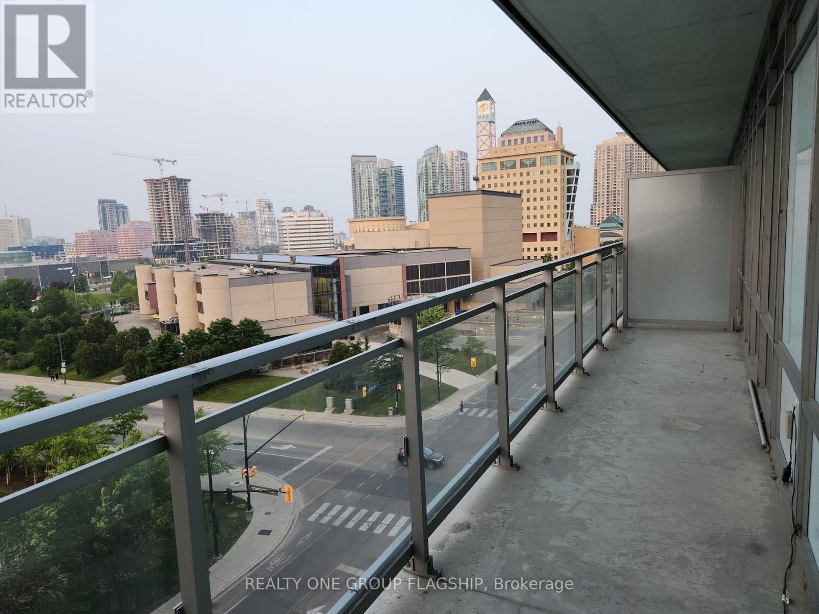 711 - 365 Prince Of Wales Drive, Mississauga, Ontario  L5B 0G6 - Photo 12 - W12773794