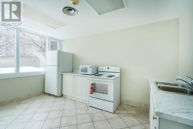 1709 - 1580 Mississauga Valley Boulevard, Mississauga, Ontario  L5A 3T8 - Photo 27 - W12773810