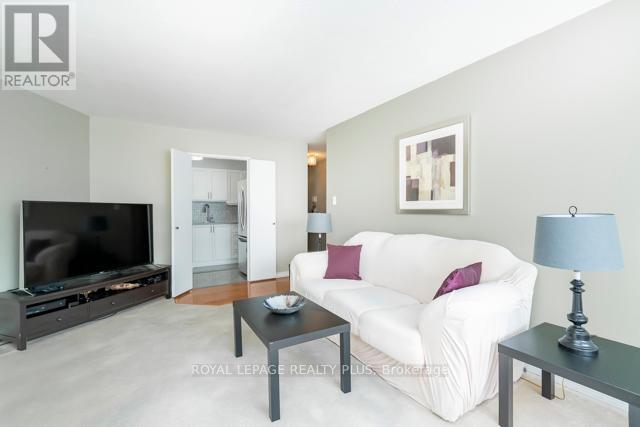 1709 - 1580 Mississauga Valley Boulevard, Mississauga, Ontario  L5A 3T8 - Photo 7 - W12773810