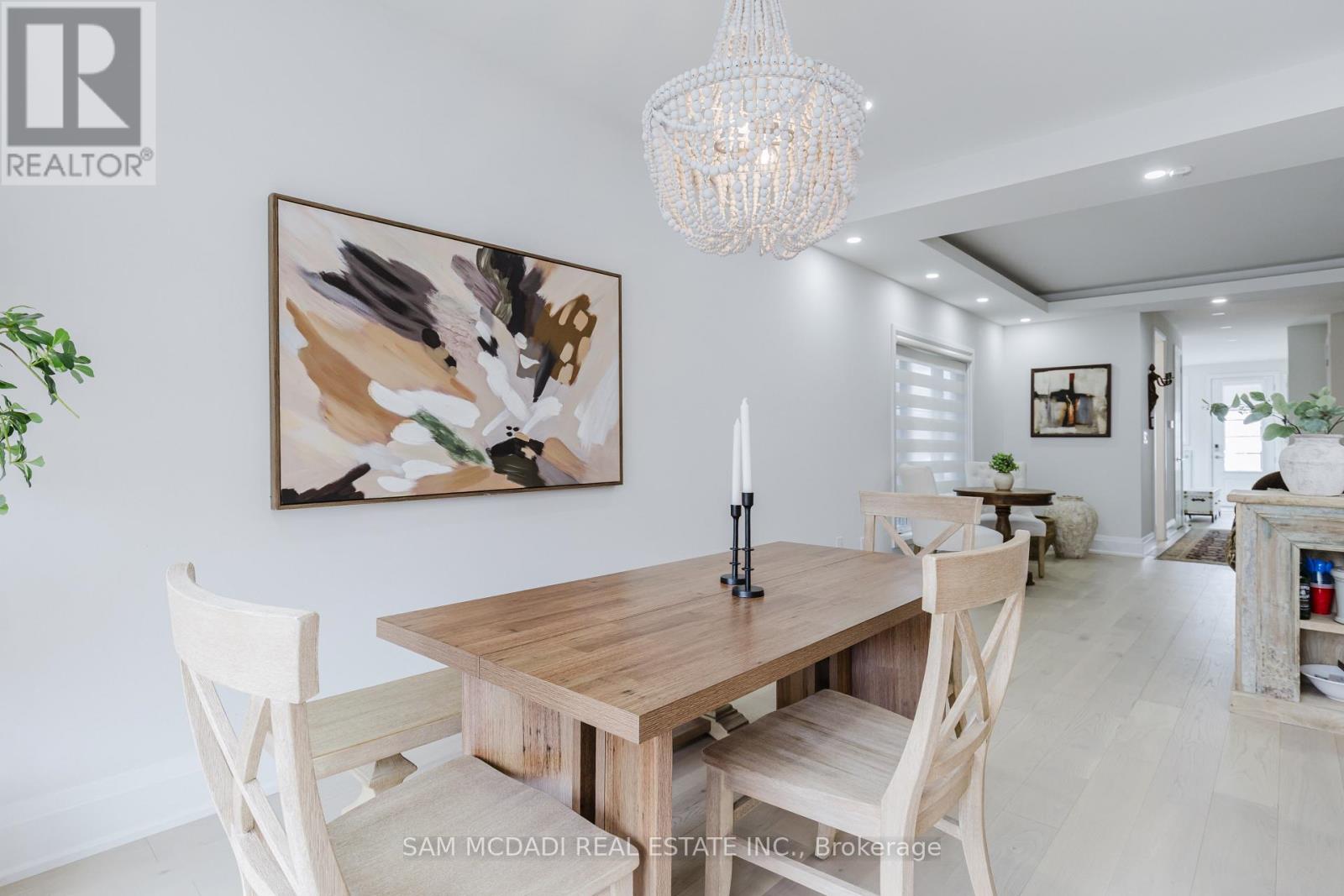 11a Maple Avenue N, Mississauga, Ontario  L5H 2R9 - Photo 13 - W12773812