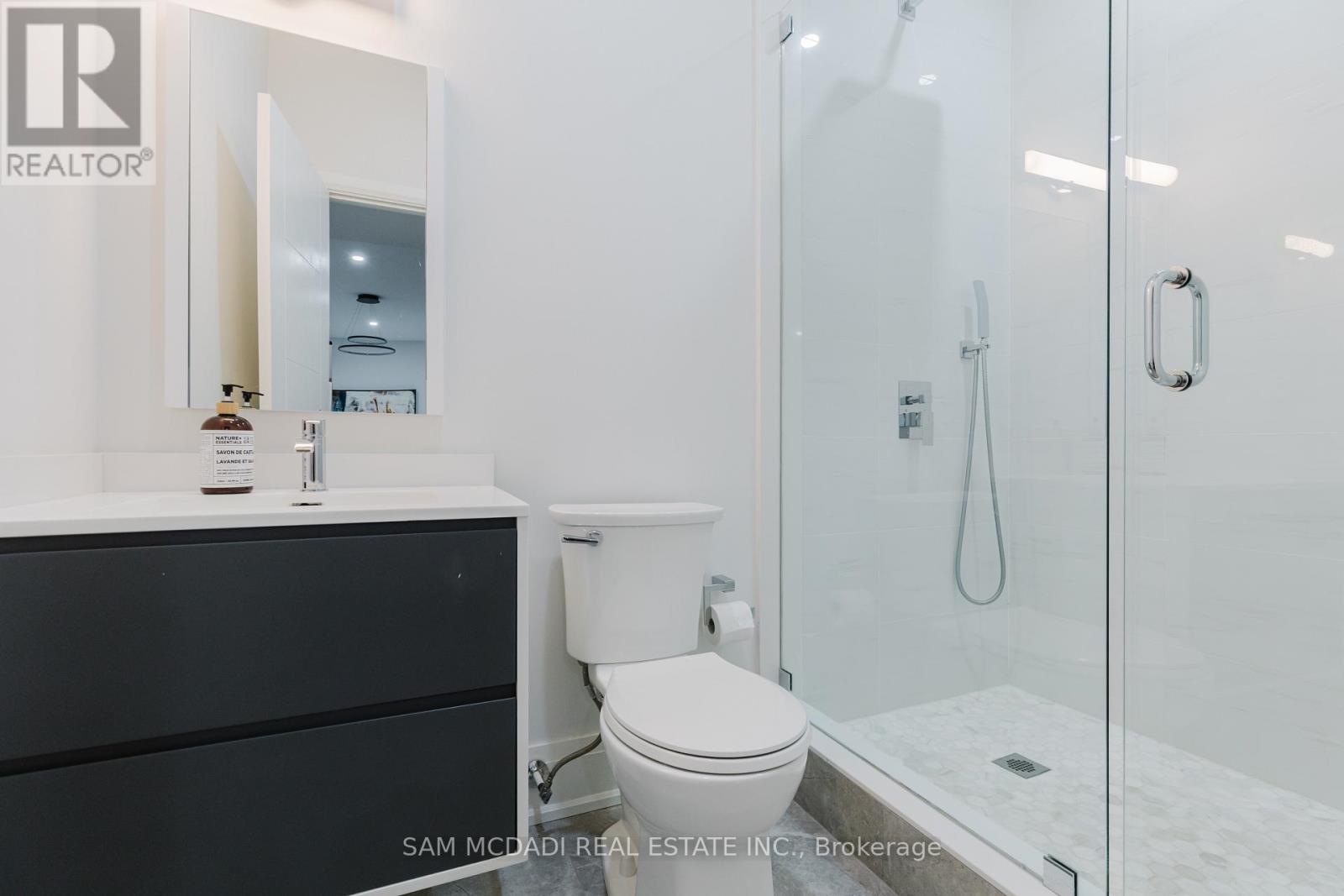 11a Maple Avenue N, Mississauga, Ontario  L5H 2R9 - Photo 40 - W12773812