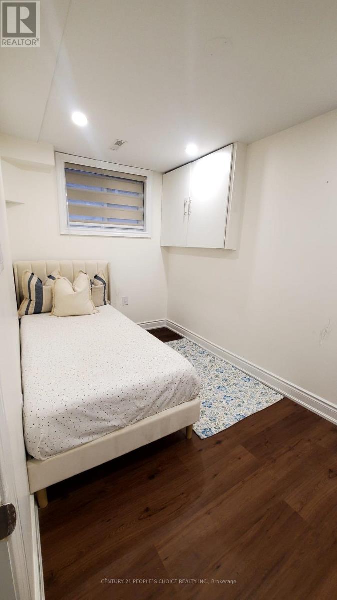 116 Royal Palm Drive W, Brampton, Ontario  L6Z 1P7 - Photo 4 - W12773824