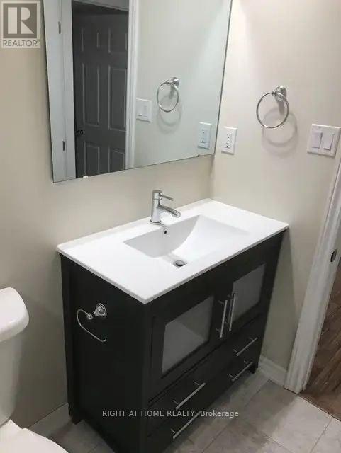 Bsmt Unit 2 - 60 Gordon Randle Drive, Brampton, Ontario  L6P 4H4 - Photo 11 - W12773826