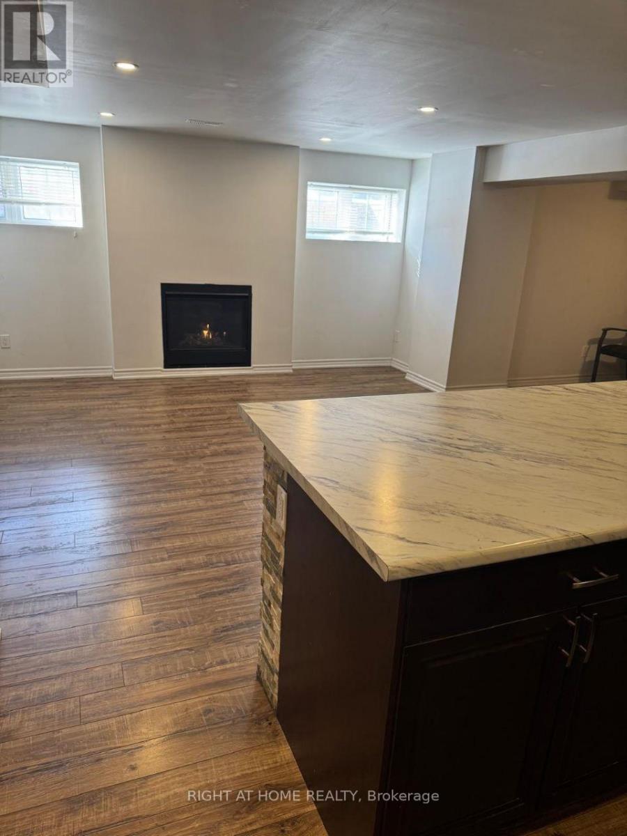 Bsmt Unit 2 - 60 Gordon Randle Drive, Brampton, Ontario  L6P 4H4 - Photo 7 - W12773826