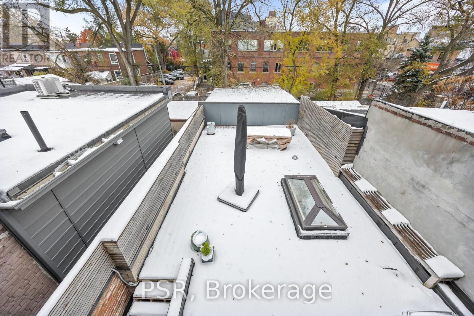 Upper - 2068 Dundas Street W, Toronto, Ontario  M6R 1W8 - Photo 41 - W12773828