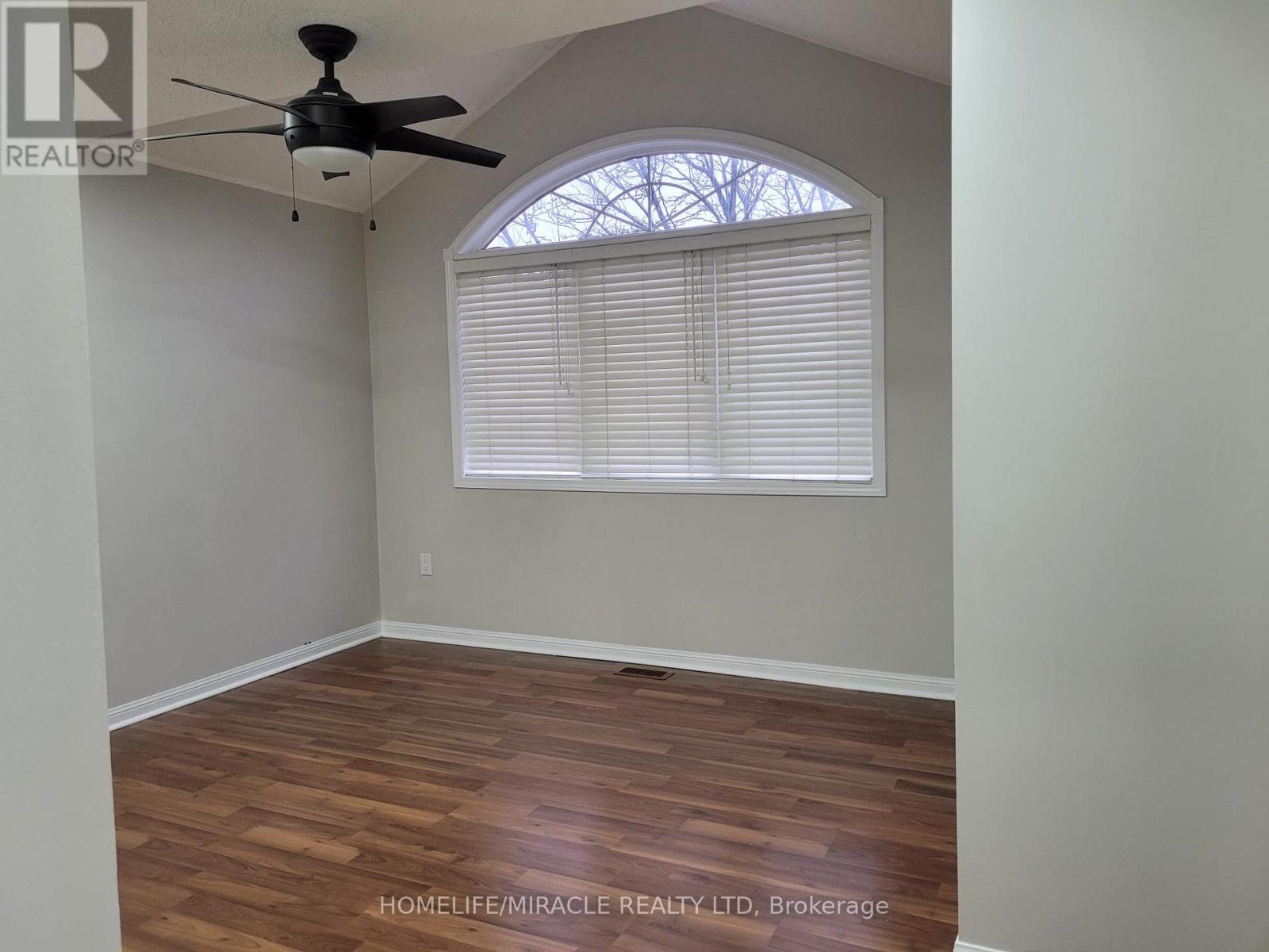 20 Bowsfield Drive, Brampton, Ontario  L6P 1A6 - Photo 17 - W12773830