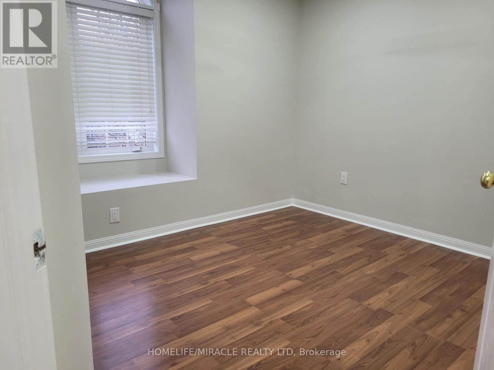 20 Bowsfield Drive, Brampton, Ontario  L6P 1A6 - Photo 19 - W12773830