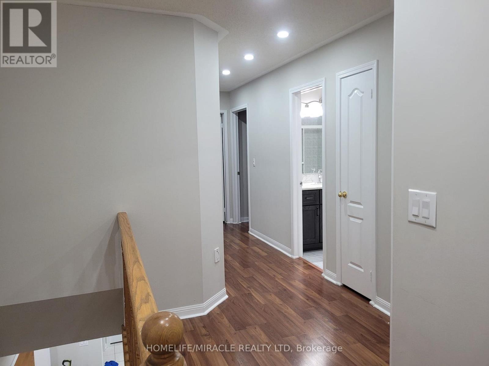 20 Bowsfield Drive, Brampton, Ontario  L6P 1A6 - Photo 20 - W12773830