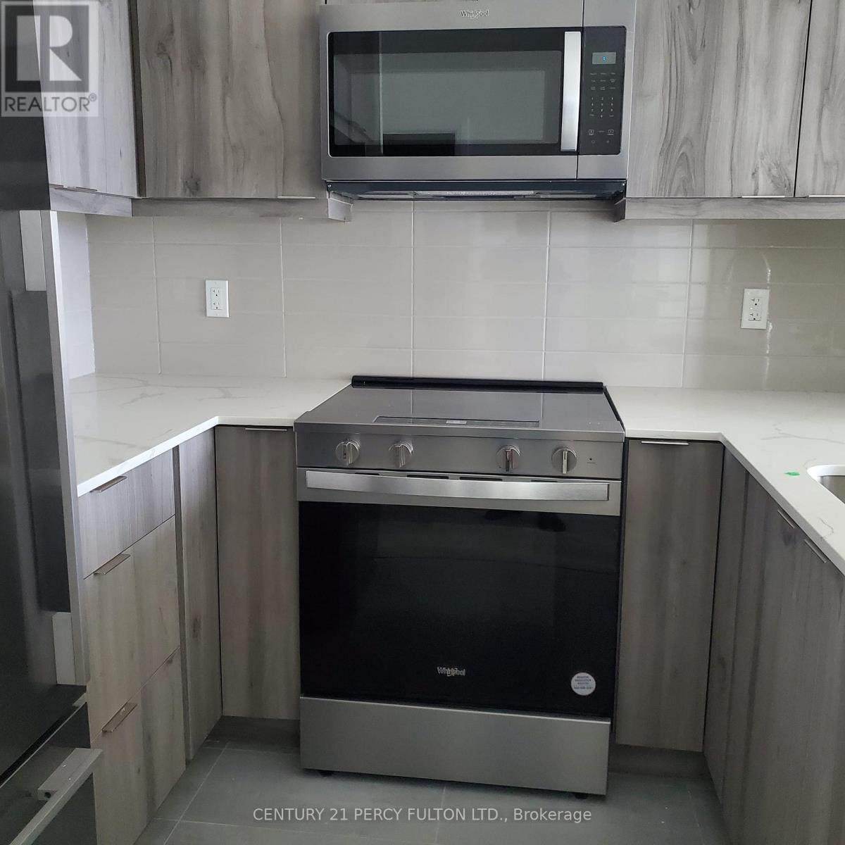 416 - 15 Watergarden Drive, Mississauga, Ontario  L5R 1B2 - Photo 7 - W12773834