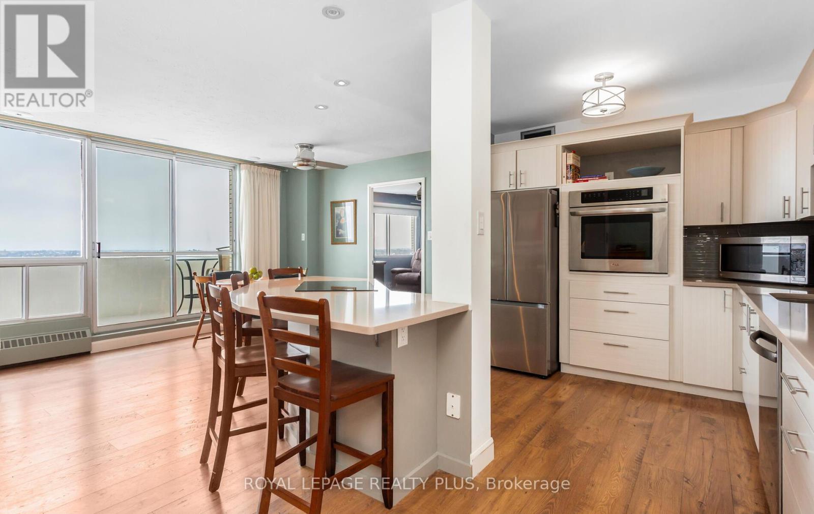 1204 - 15 Towering Heights Boulevard, St. Catharines, Ontario  L2T 3G7 - Photo 14 - X12773754