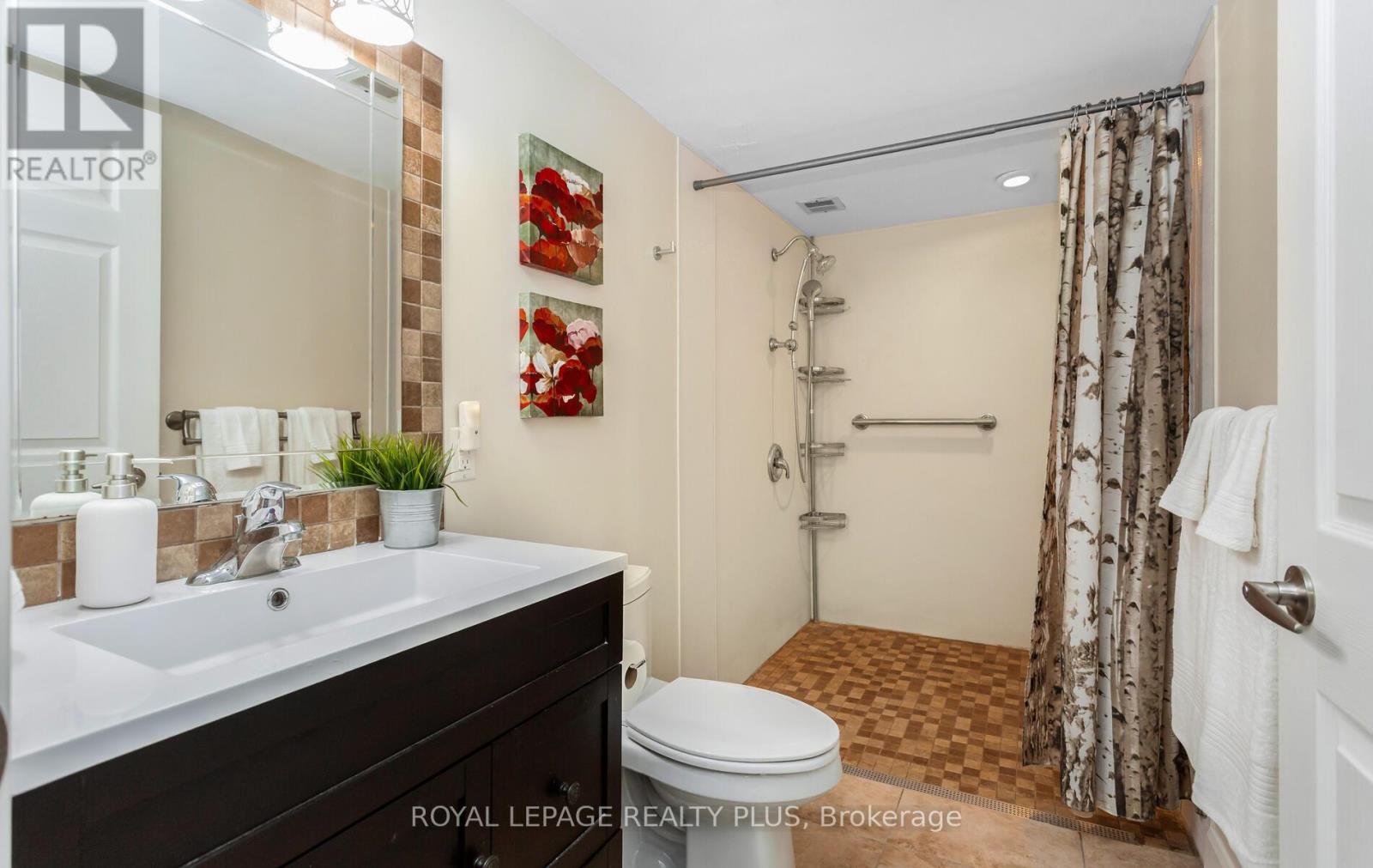 1204 - 15 Towering Heights Boulevard, St. Catharines, Ontario  L2T 3G7 - Photo 20 - X12773754