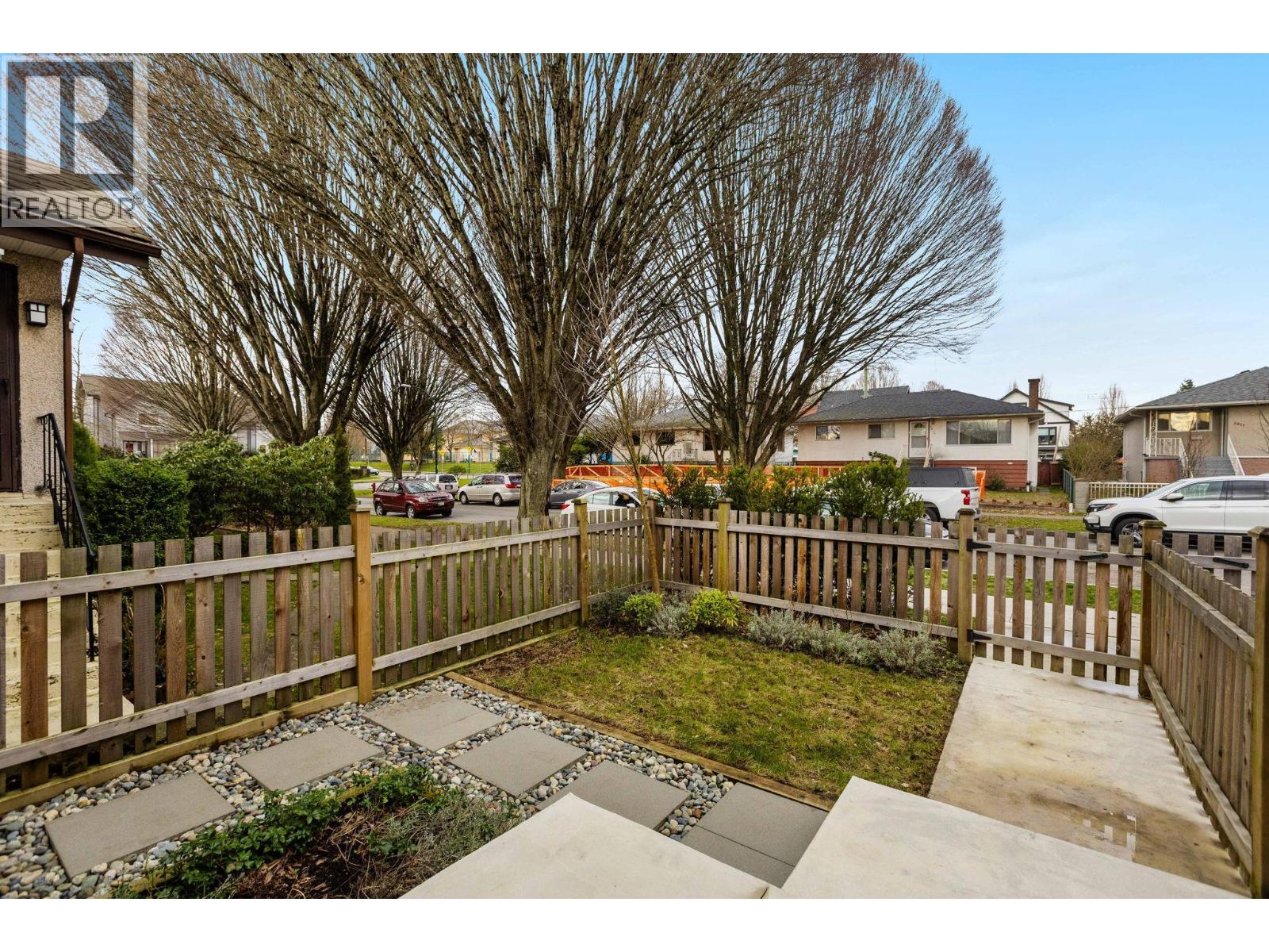 2632 Ward Street, Vancouver, British Columbia  V5R 4S6 - Photo 37 - R3088183