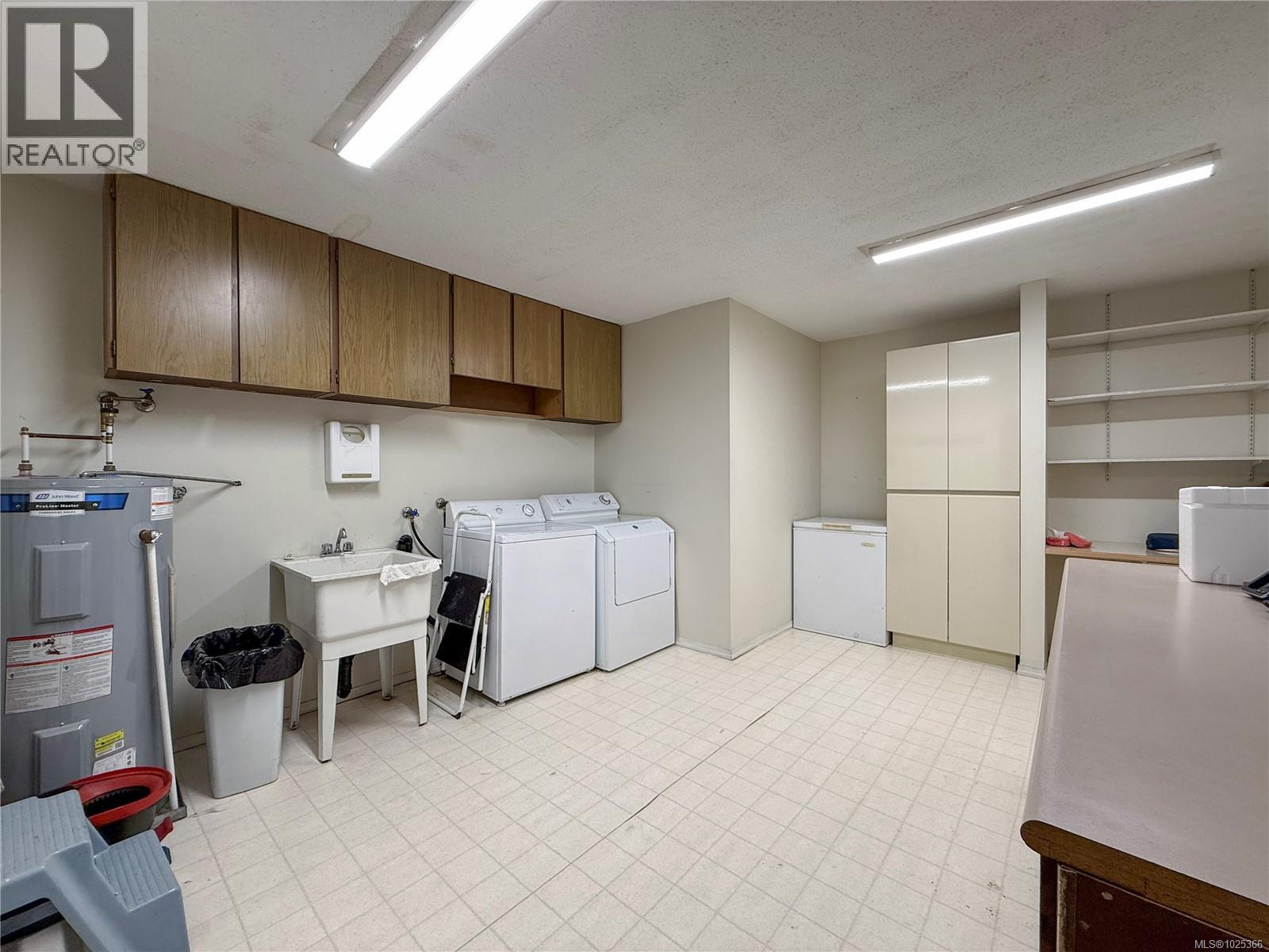 201 539 Island Hwy, Campbell River, British Columbia  V9W 2B9 - Photo 28 - 1025366