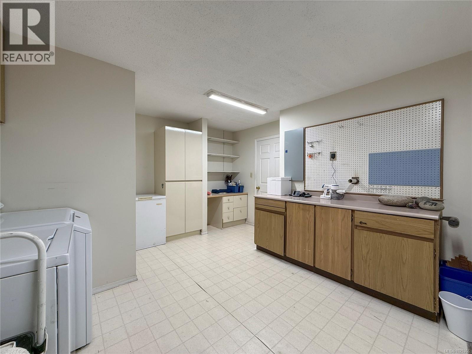 201 539 Island Hwy, Campbell River, British Columbia  V9W 2B9 - Photo 29 - 1025366