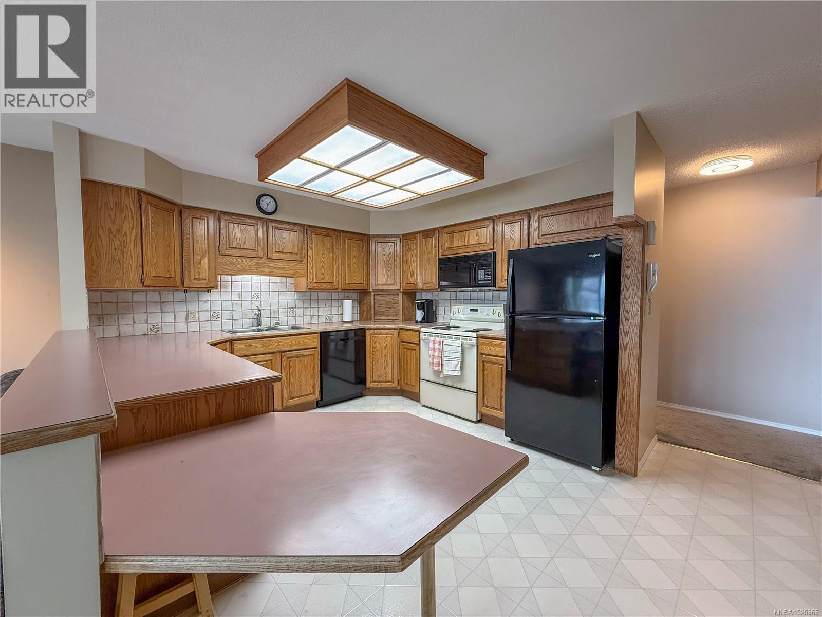 201 539 Island Hwy, Campbell River, British Columbia  V9W 2B9 - Photo 6 - 1025366