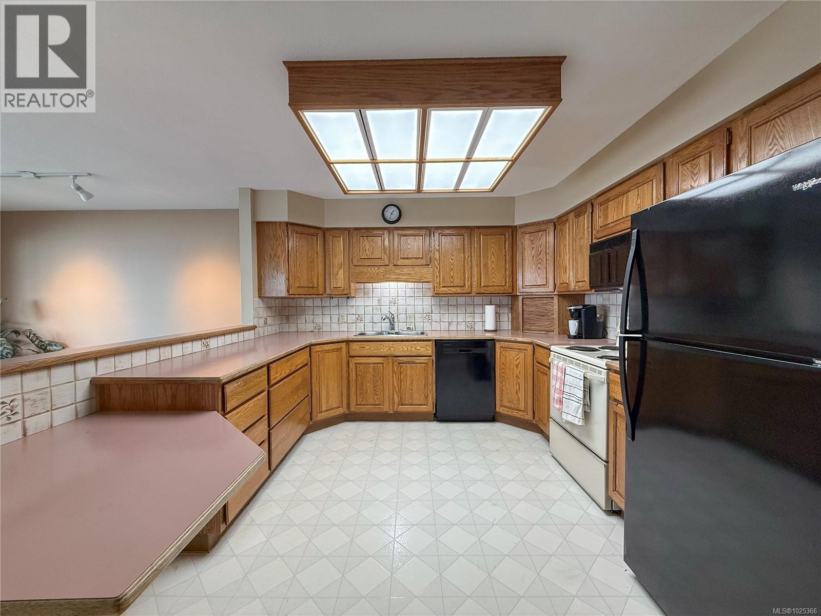 201 539 Island Hwy, Campbell River, British Columbia  V9W 2B9 - Photo 7 - 1025366