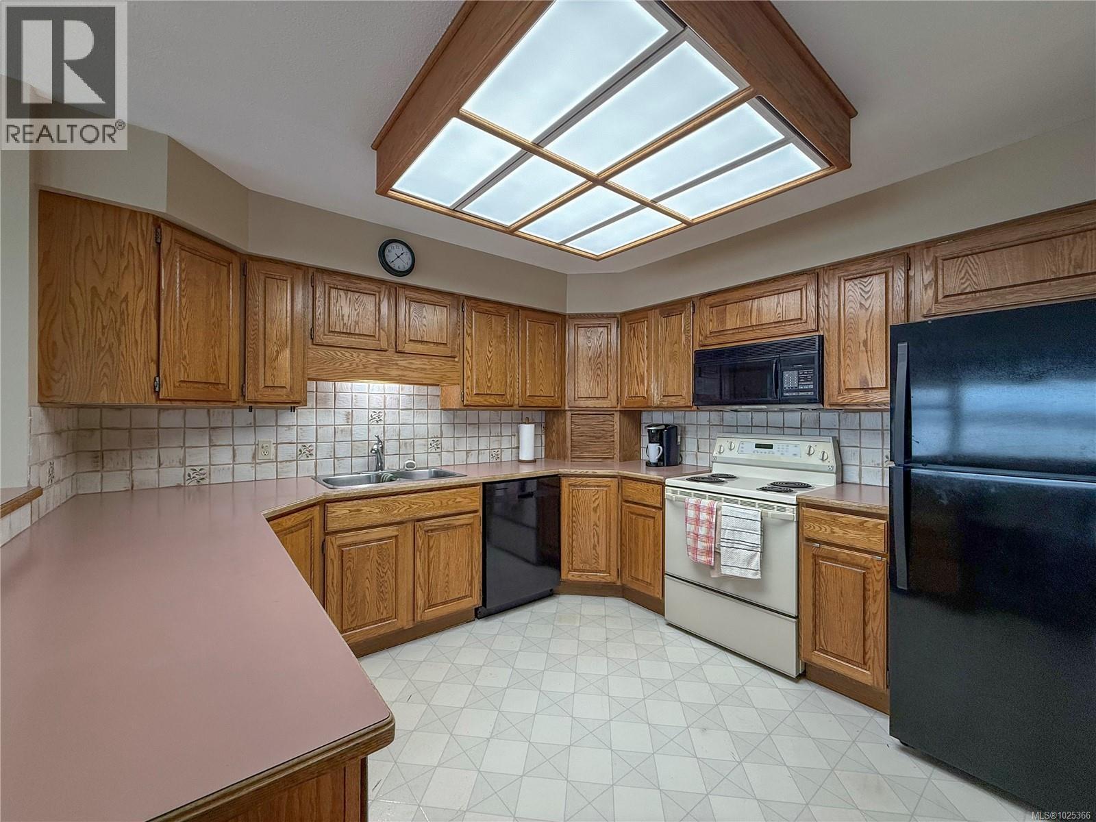 201 539 Island Hwy, Campbell River, British Columbia  V9W 2B9 - Photo 8 - 1025366