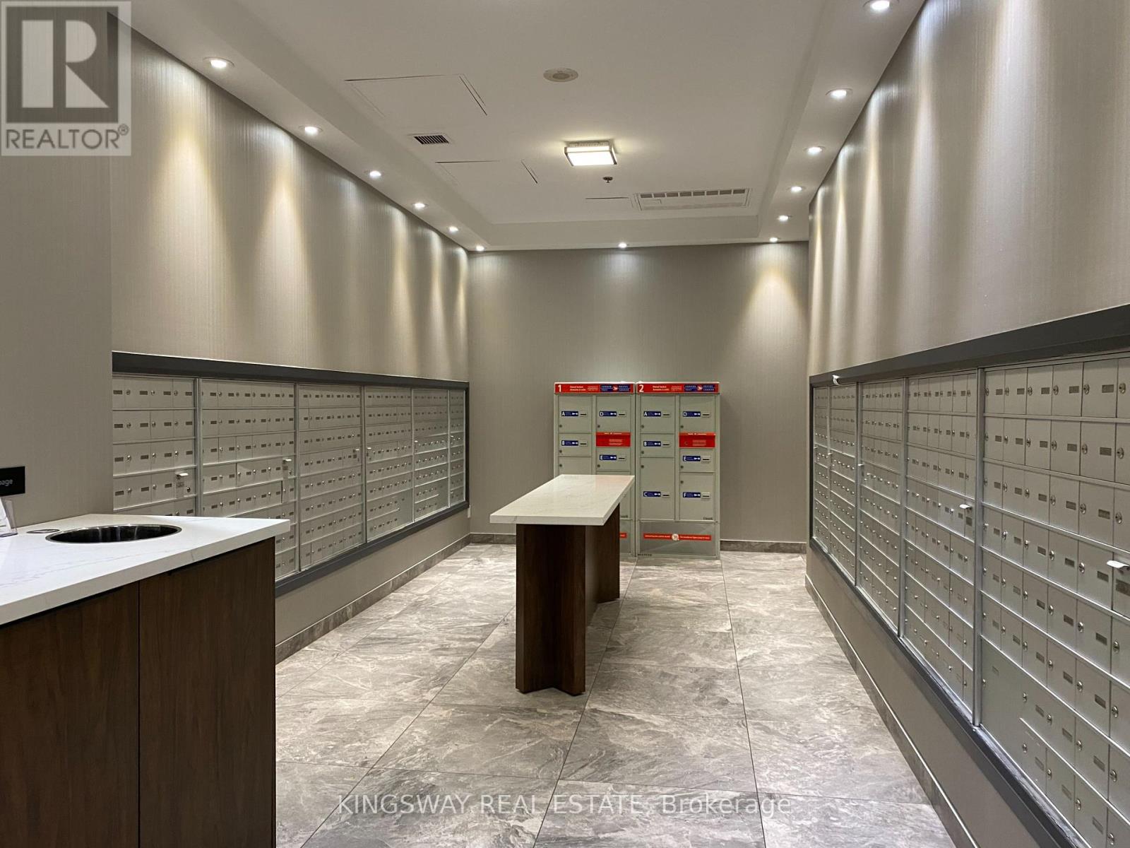 1802 - 16 Yonge Street, Toronto, Ontario  M5E 1R4 - Photo 8 - C12772470