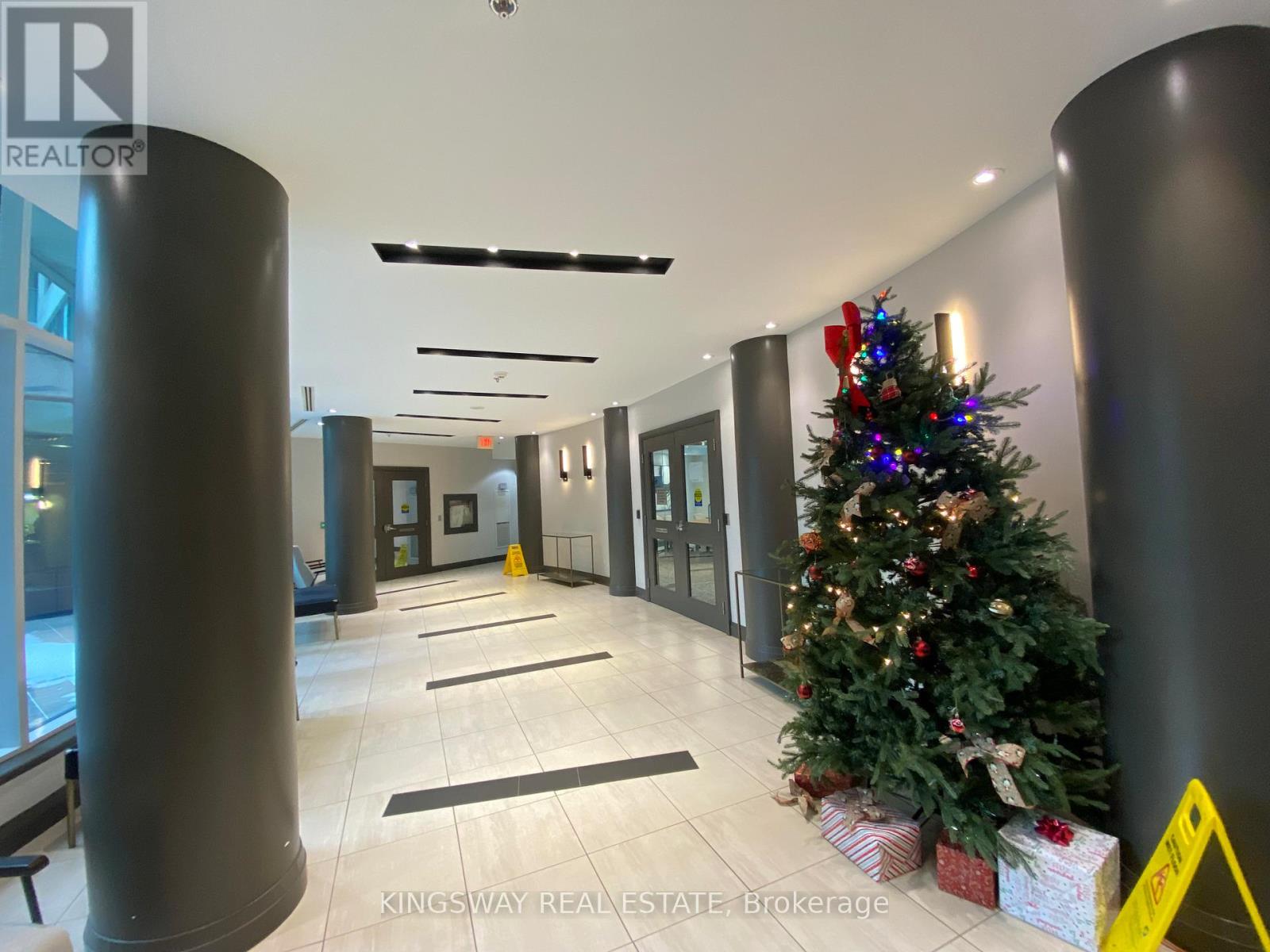 1802 - 16 Yonge Street, Toronto, Ontario  M5E 1R4 - Photo 30 - C12772470