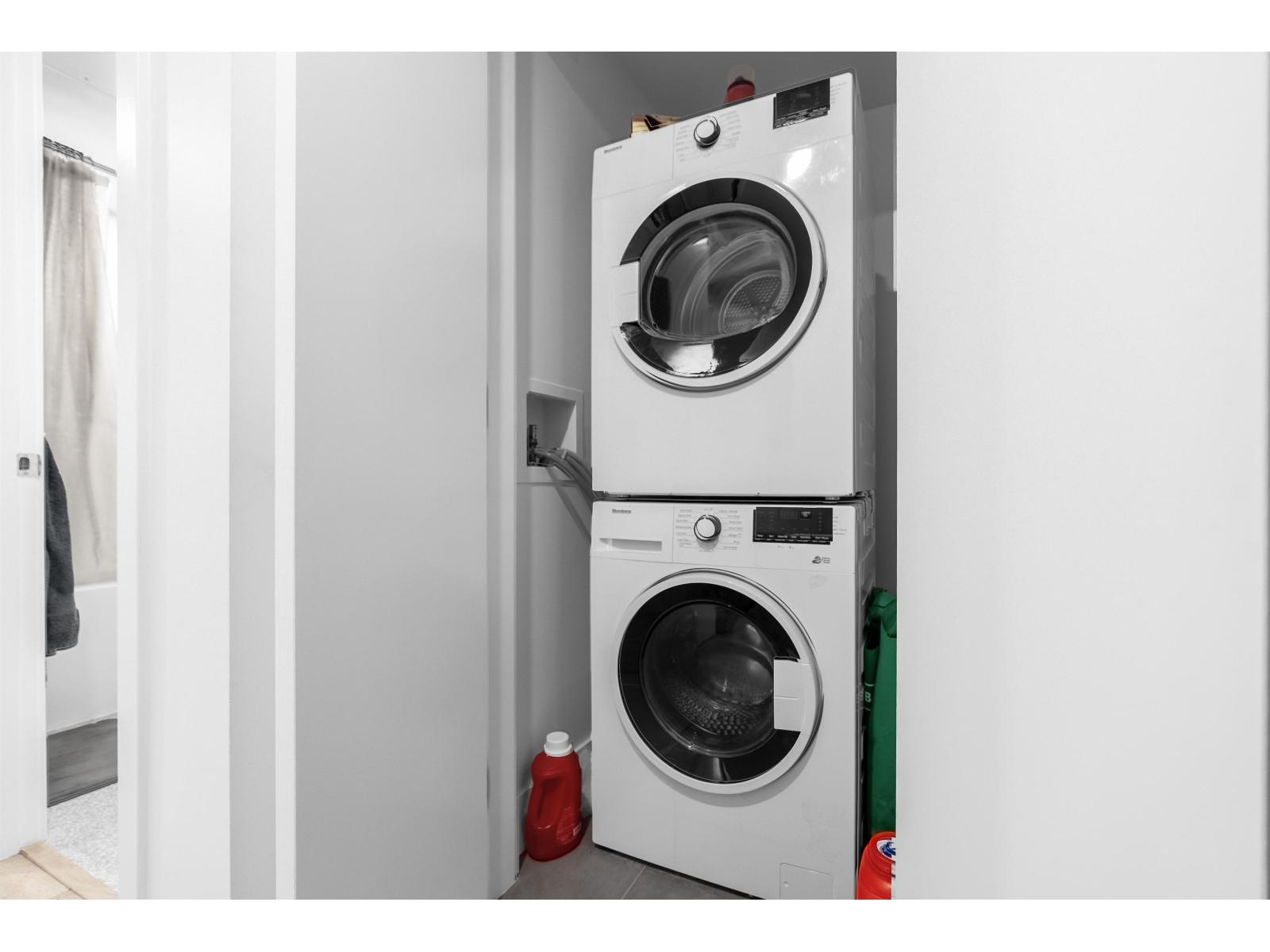 1104 10428 Whalley Boulevard, Surrey, British Columbia  V3T 0W2 - Photo 16 - R3087849