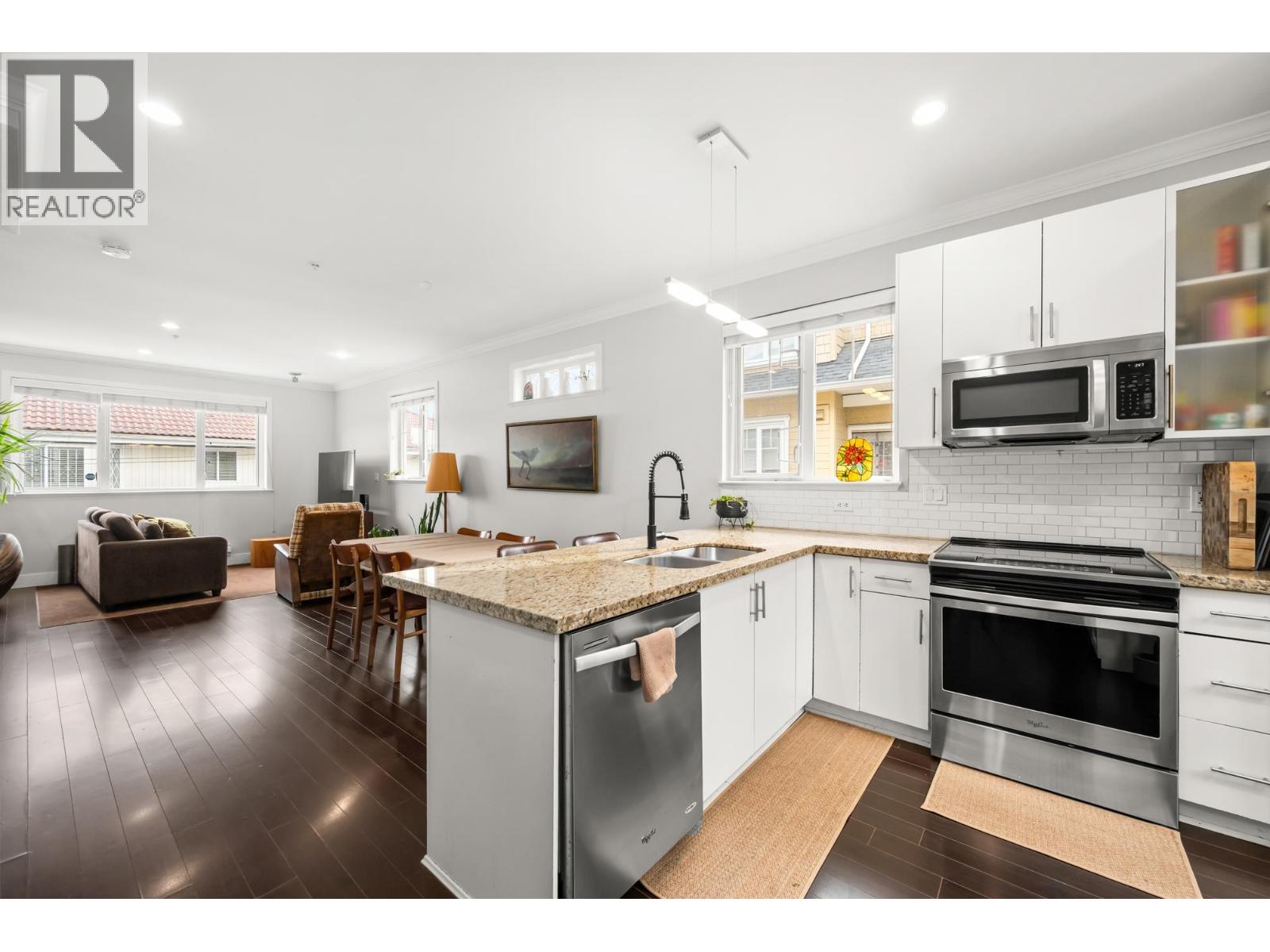 1407 E 28th Avenue, Vancouver, British Columbia  V5N 2X3 - Photo 3 - R3087981