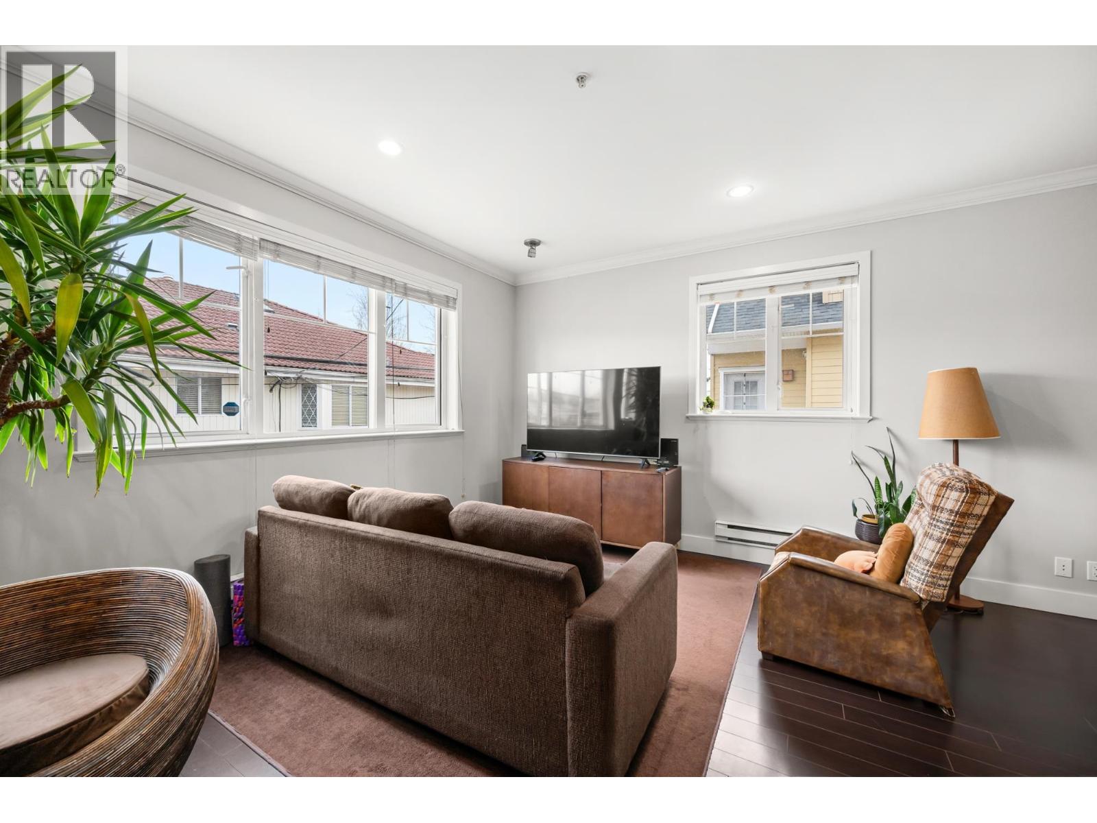 1407 E 28th Avenue, Vancouver, British Columbia  V5N 2X3 - Photo 12 - R3087981