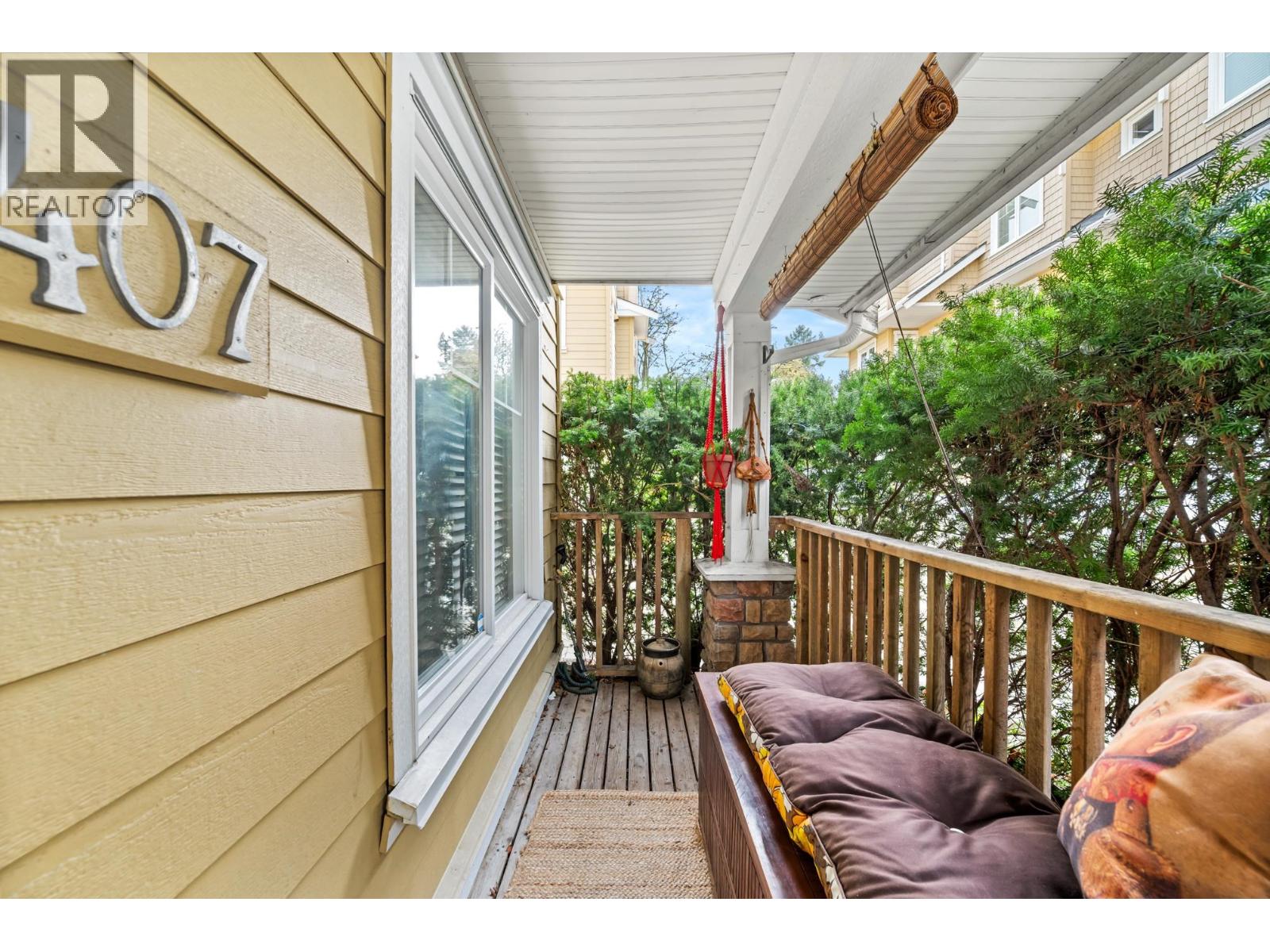 1407 E 28th Avenue, Vancouver, British Columbia  V5N 2X3 - Photo 2 - R3087981