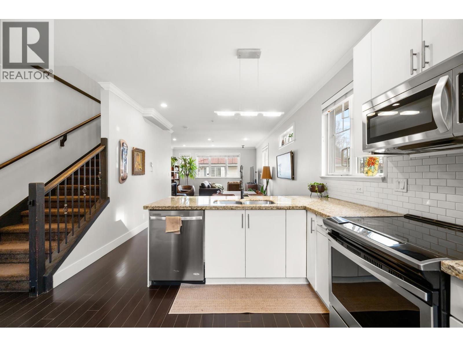 1407 E 28th Avenue, Vancouver, British Columbia  V5N 2X3 - Photo 4 - R3087981