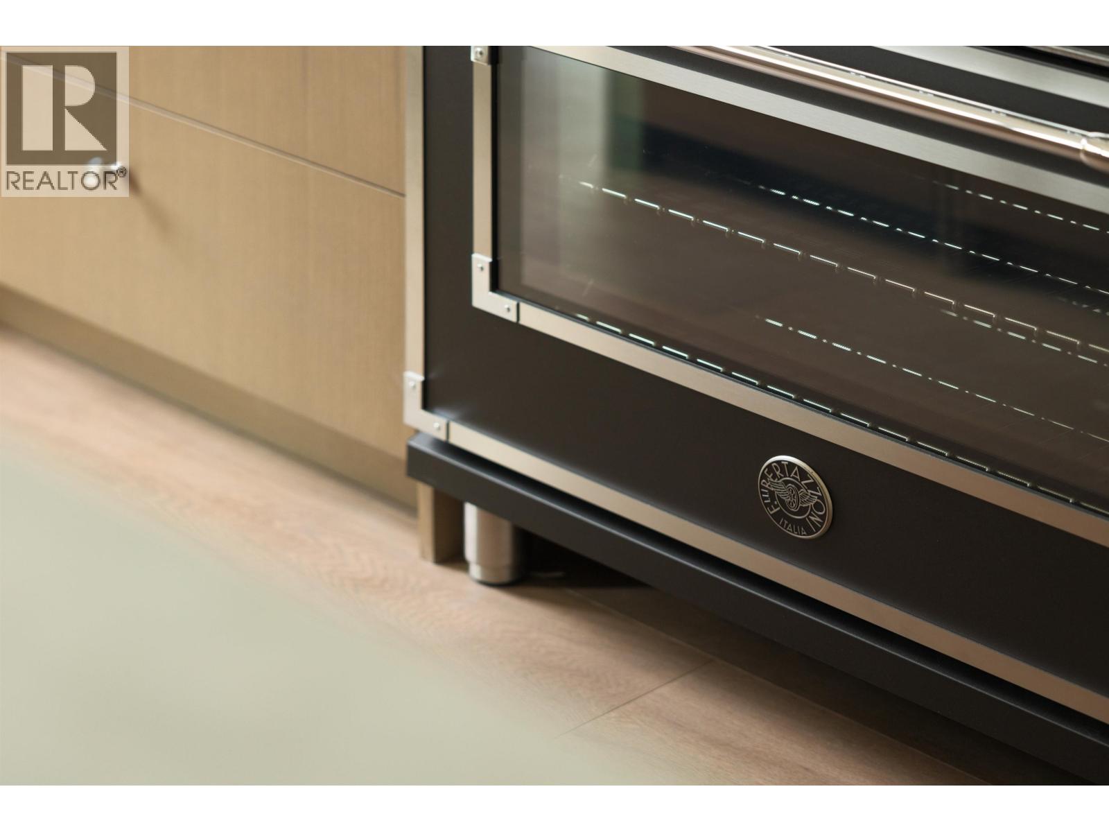 2 15 W 20th Avenue, Vancouver, British Columbia  V5Y 2C2 - Photo 12 - R3088178