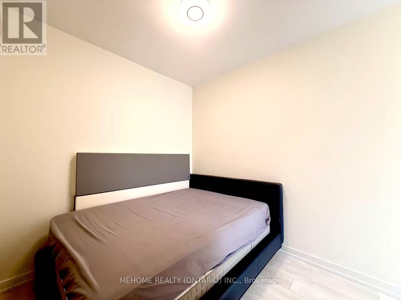 196 Huguenot Road, Oakville, Ontario  L6H 7C3 - Photo 23 - W12773786