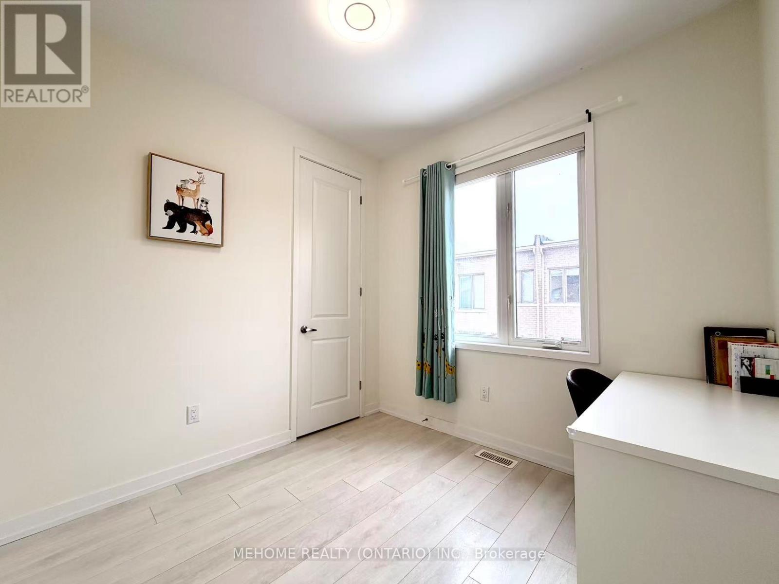 196 Huguenot Road, Oakville, Ontario  L6H 7C3 - Photo 22 - W12773786