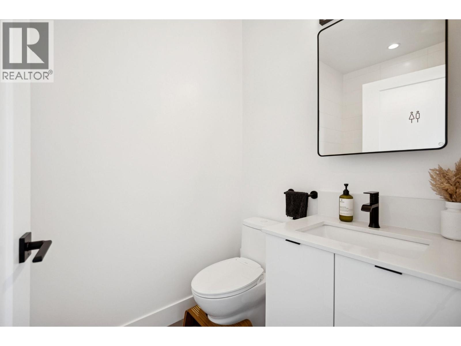 Ph1 2455 Kingsway, Vancouver, British Columbia  V5R 5G8 - Photo 15 - R3088232