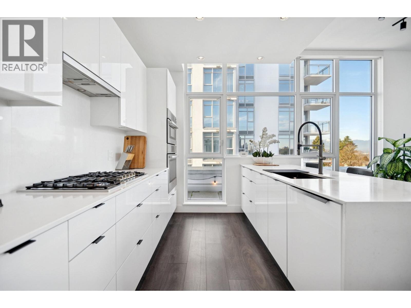 Ph1 2455 Kingsway, Vancouver, British Columbia  V5R 5G8 - Photo 9 - R3088232