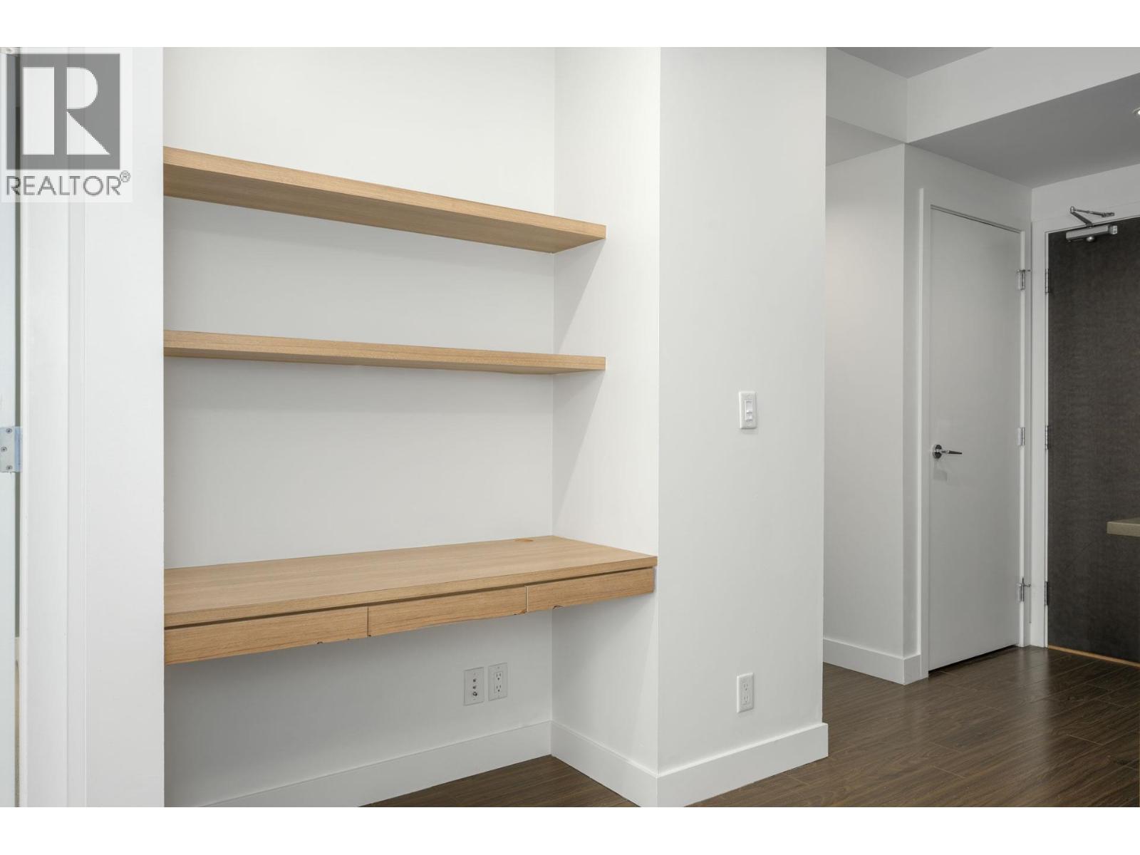 210 9150 University Crescent, Burnaby, British Columbia  V5A 0C5 - Photo 12 - R3088268