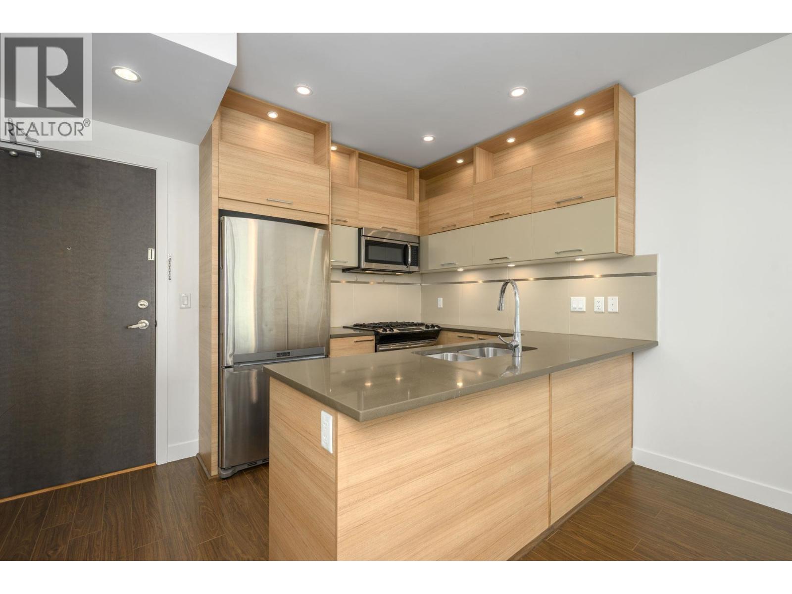 210 9150 University Crescent, Burnaby, British Columbia  V5A 0C5 - Photo 13 - R3088268