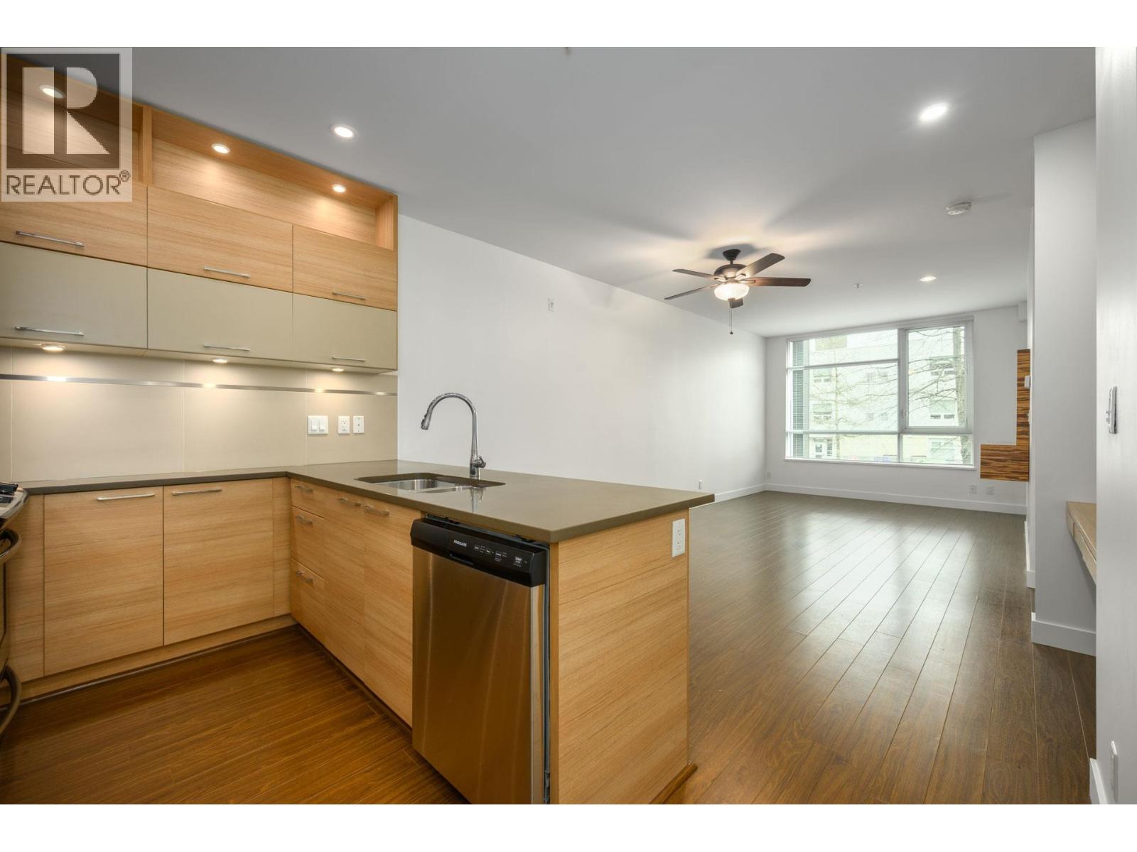 210 9150 University Crescent, Burnaby, British Columbia  V5A 0C5 - Photo 15 - R3088268