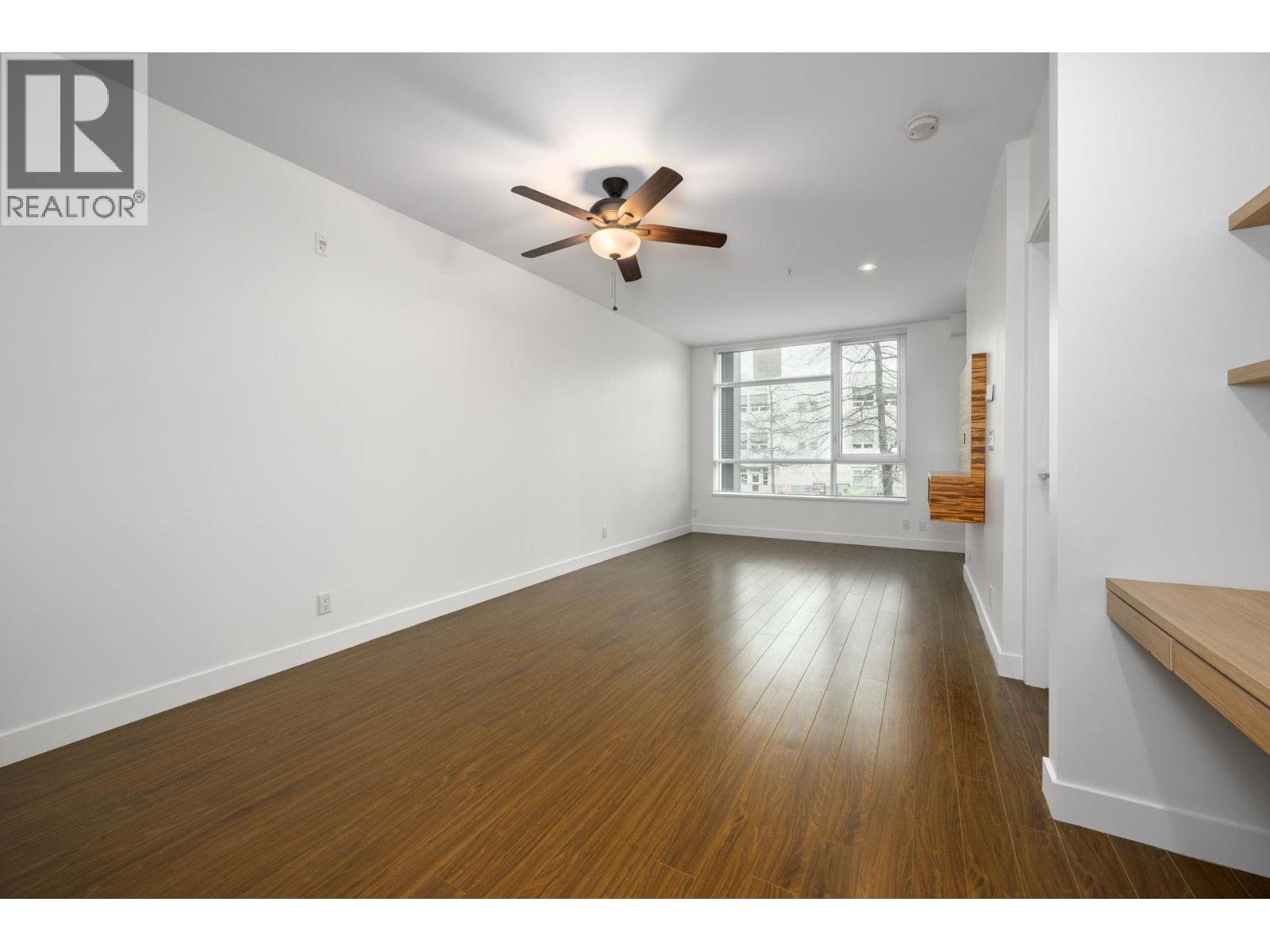 210 9150 University Crescent, Burnaby, British Columbia  V5A 0C5 - Photo 2 - R3088268