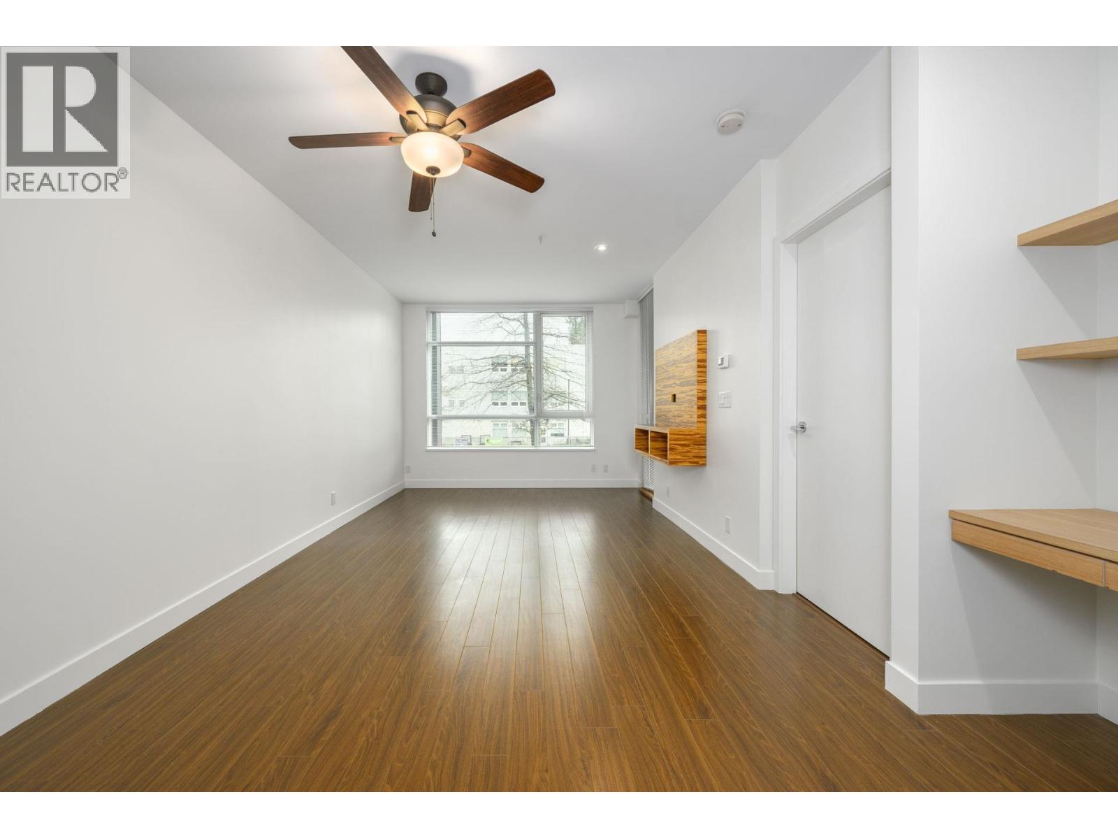 210 9150 University Crescent, Burnaby, British Columbia  V5A 0C5 - Photo 3 - R3088268