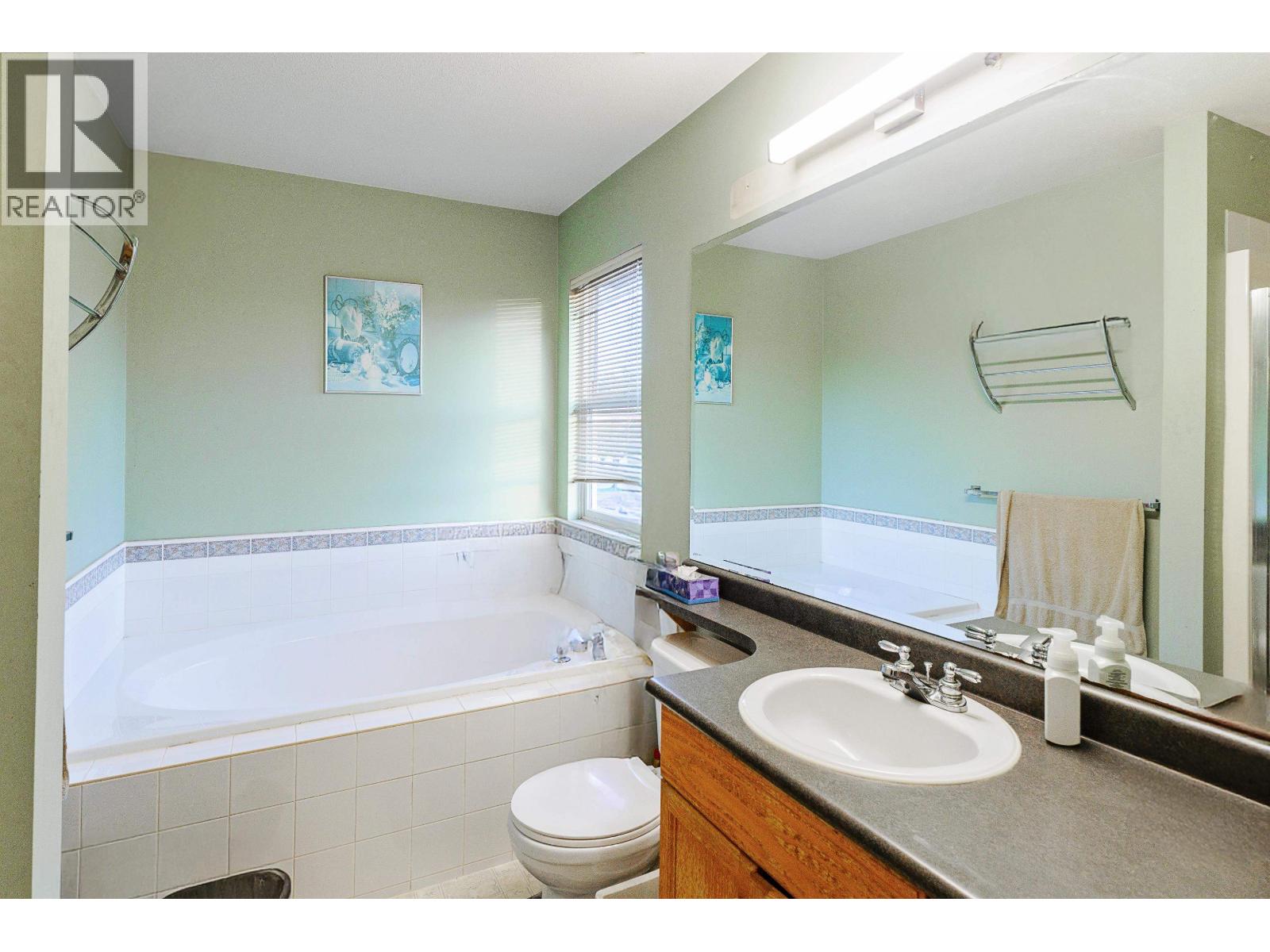 24284 102b Avenue, Maple Ridge, British Columbia  V2W 1Y1 - Photo 18 - R3088248