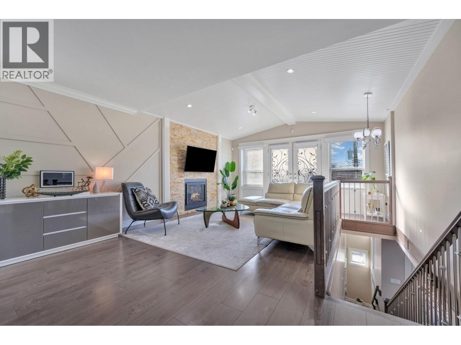 221 Campbell Street, New Westminster, British Columbia  V3M 5K8 - Photo 10 - R3088275