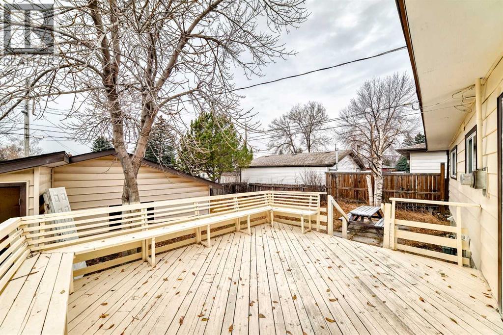 307 Huntridge Road Ne, Calgary, Alberta  T2K 4B8 - Photo 8 - A2272014